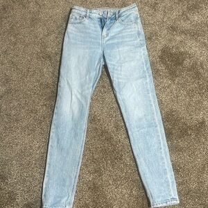 American Eagle Strigid Mom Jeans - 000 Regular